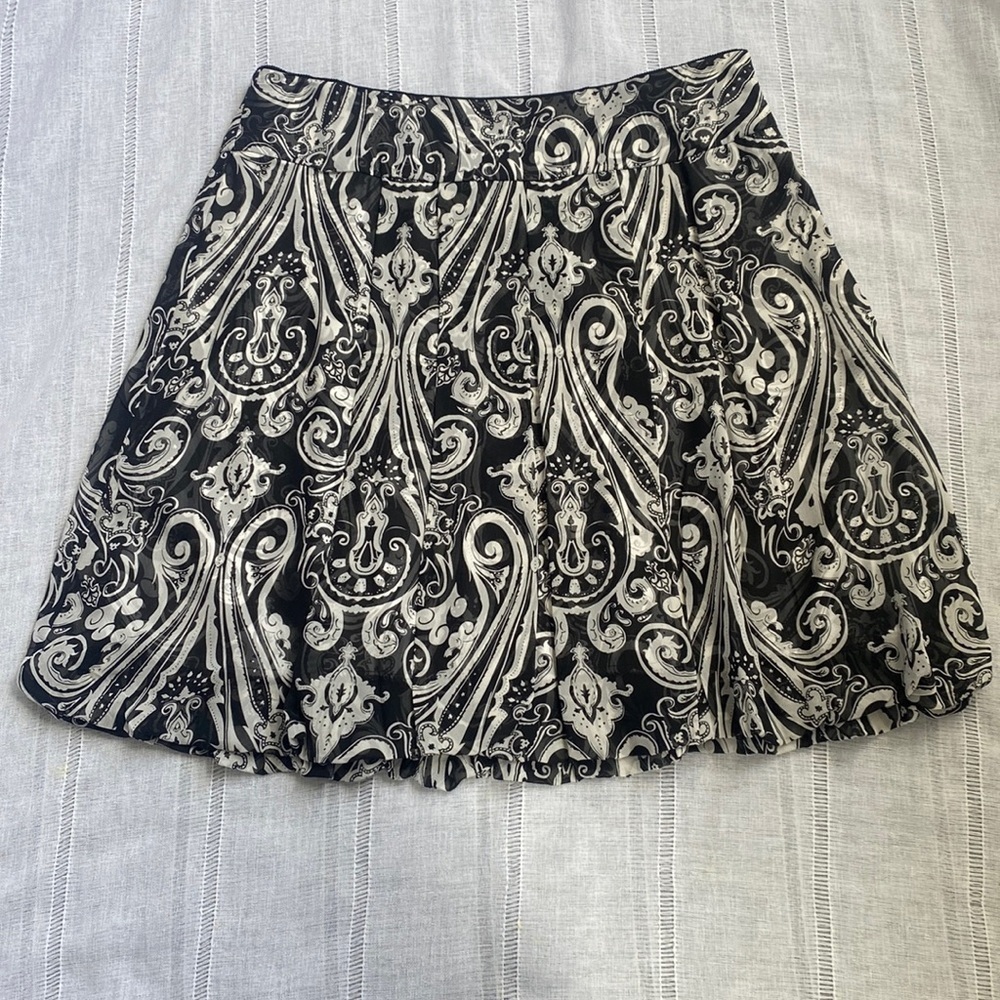 WHBM patterned silk mini skirt.